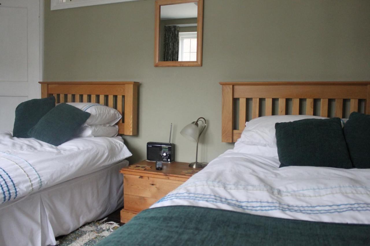 Ivy Cottage B And B Buckingham Bagian luar foto